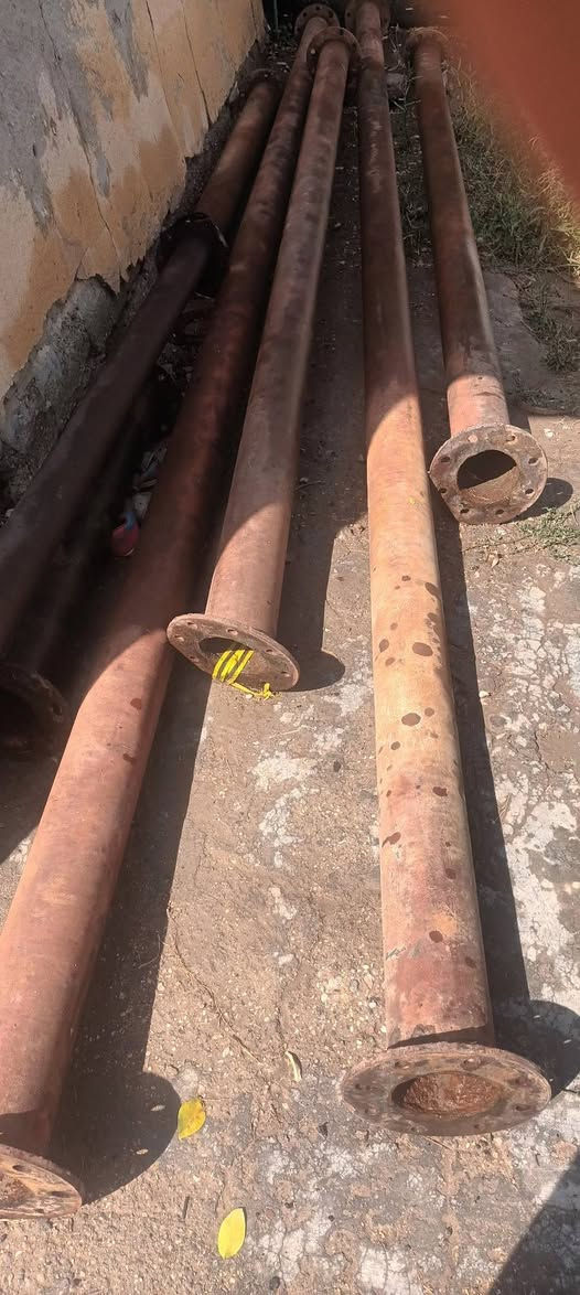 بواري حديد   نضافه ٩٠ بالميه
حجم ٥ انج 
مع شمعه حجم ٤ انج
سعر المتر   ٢٠ الف 
قطعتين طول لقطعه ٦ متر
قطعتين طول لقطعه ٤ متر
قطعه مترين 
قطعه متر
مكاني واسط الصويره
***********
