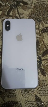 آيفون • ذاكرة ٢٥٦ • بطارية ٧٩٪