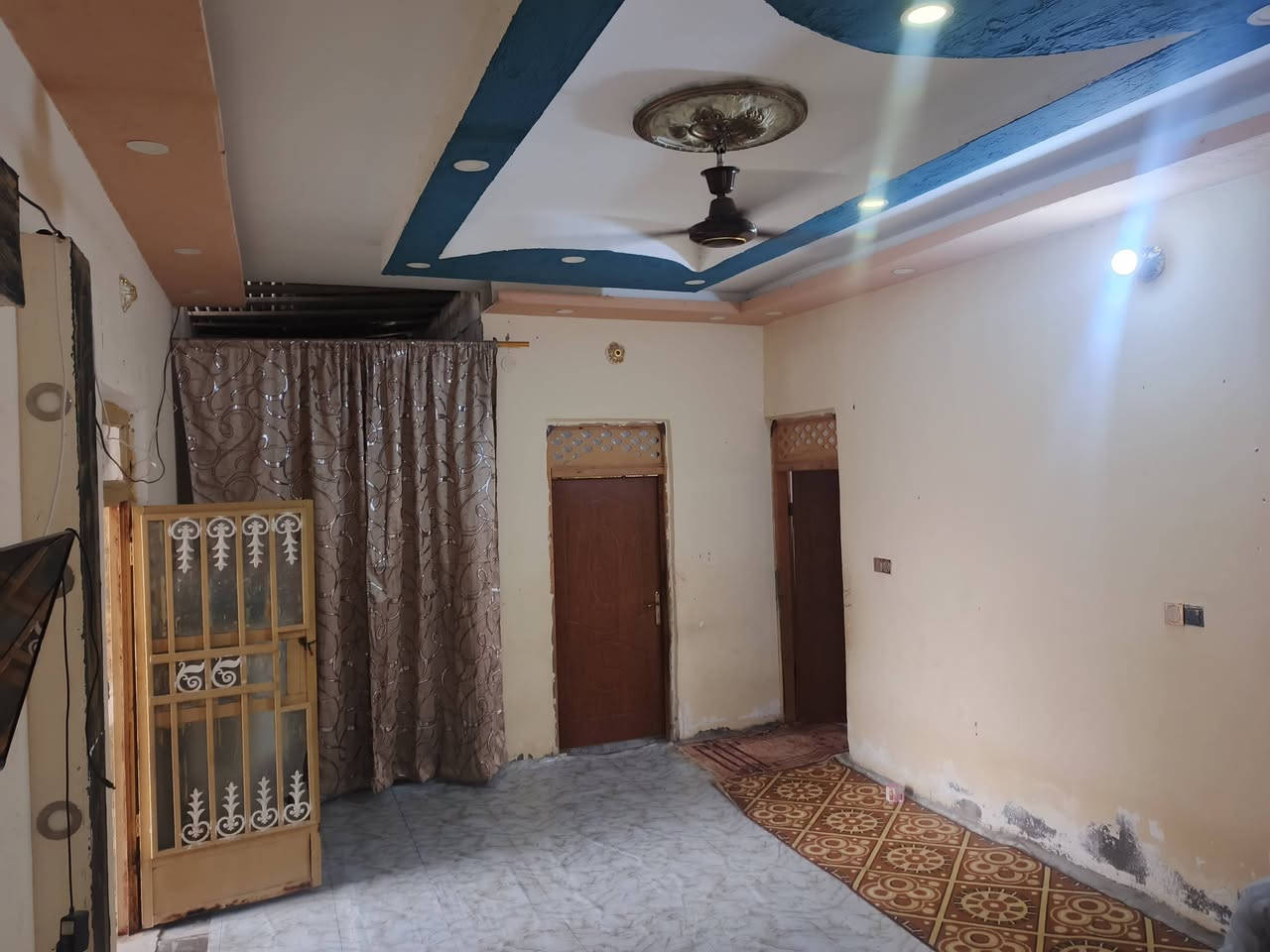 الشافعيه الجحيفيه • ٢٠٠م • غرفتين