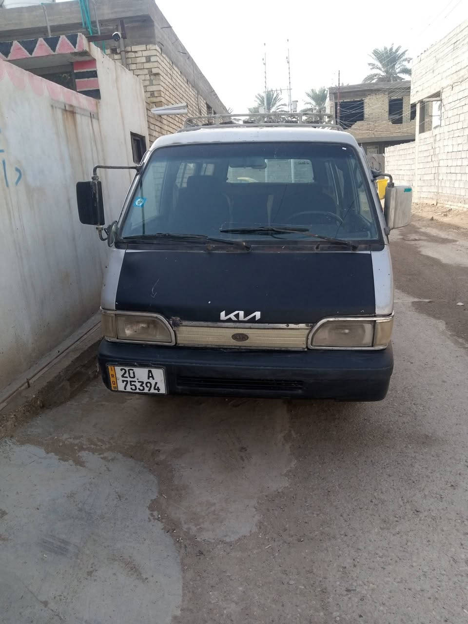كيا بسته البيع السيارة جاهزه من كلشي مكفولة كفالة عامه موديل 92 بغداد جسر ديالى السعر 35 والمو شراي لا يدك ويتعبنه ***********
