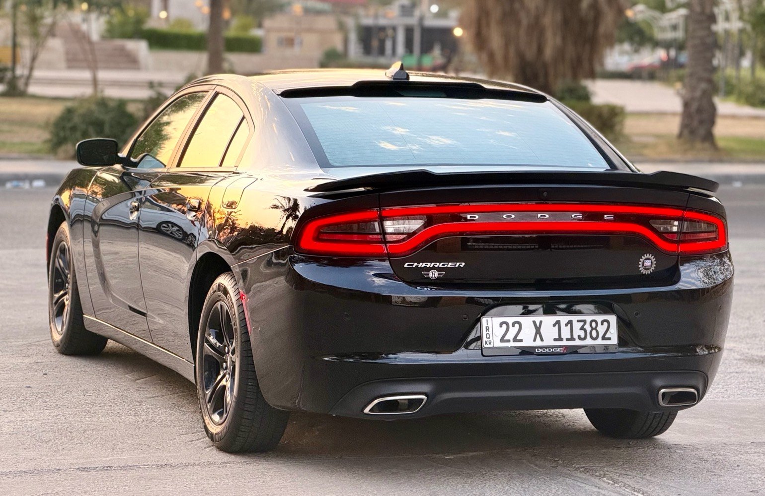 السلام عليكم 
للبيع فقط جارجر 2023 SXT تو ويل اخر اصدار

بجم كبس بدون ايرباك بابين تبديل بلادي نفس اللون جهه السايق فقط ربع الجاملغ الخلفي صبغ صور الضرر مرفقه
ماشيه 27 مايل جاهزه بدون اي نواقص شرط الفحص
رقم اربيل الجديد ب اسمي تحويل ثاني يوم 

مكاني بغداد الكرخ 
***********