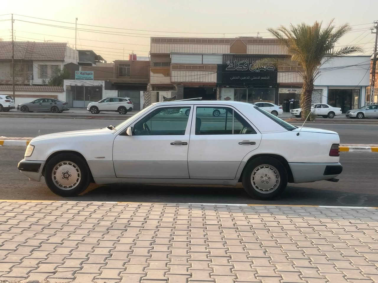 رقم اربيل هزة جديده ستوني مسويها تحويل مباشر
محرك vvt3000 فيشتين على الشرط بحالة الجديد 
غرفة جديده كشنات جلد وتغليف ارضية 
كهربائيات كلها شغاله ضفيره اصل بدون جوينات 
تبريد وكير بالشرط 
سلايت روف وبرده خلفية بلاد 
Abs بحالة الوكالة 
تخم تاير جديد حداديه جديده 
ادامة منضومة بانزين جديده 
سستم صوت متكامل 
جام كهرباء مرايات كهرباء كله شغال اصل 
منضومة زنون اصفر وابيض 
السعر 67 وبيها مجال قليل 
مكان السيارة النجف الاشرف 
***********
