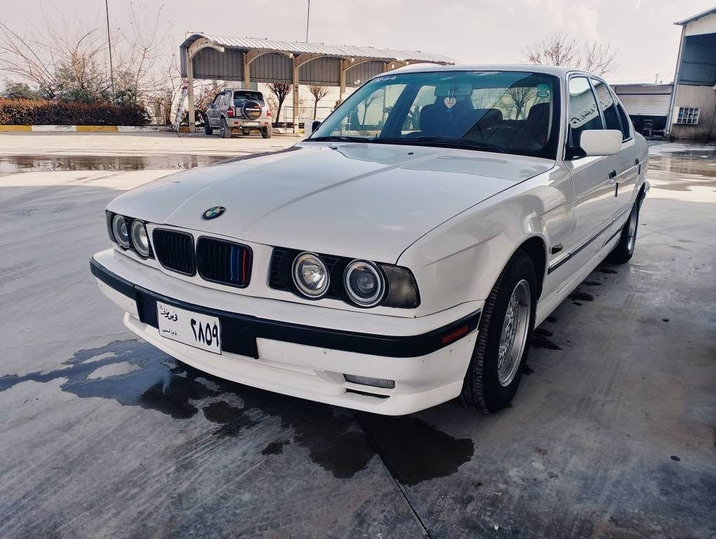 مۆدیل 1991
ئاڕم پلاستیك سلێمانی بەشەرت ئەولیات و خرامە
مەکینە 525
گێڕ توماتیك 
سڵاید
چوار جام کارەبای
سەیارەکی توندو تۆڵە هیچ مەسروفێکی نیە بەشەرتی گێڕومەکینە
*********** رانية, السليمانية
