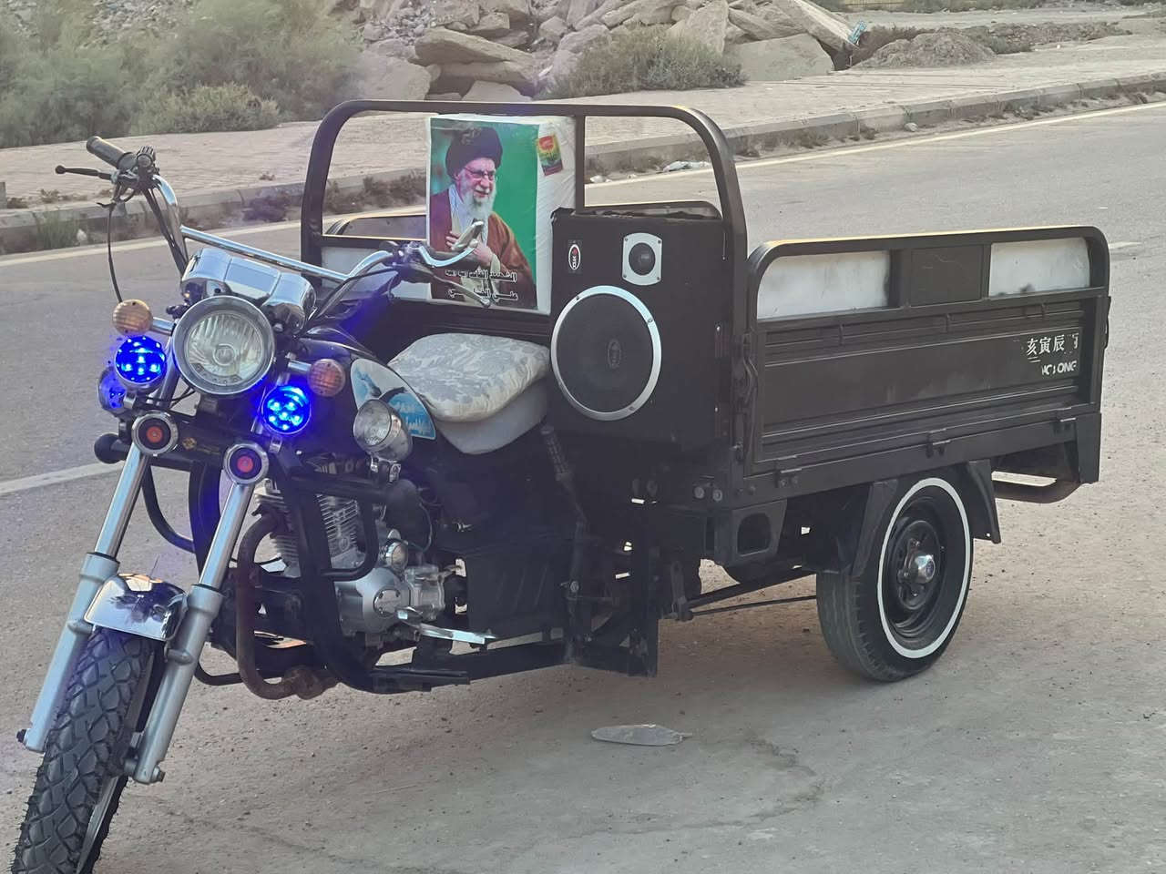 ستوته جمره مديل    ٢٠٢١.  ٢/٥٠٠رقم وبيه مجال قليل
/***********
