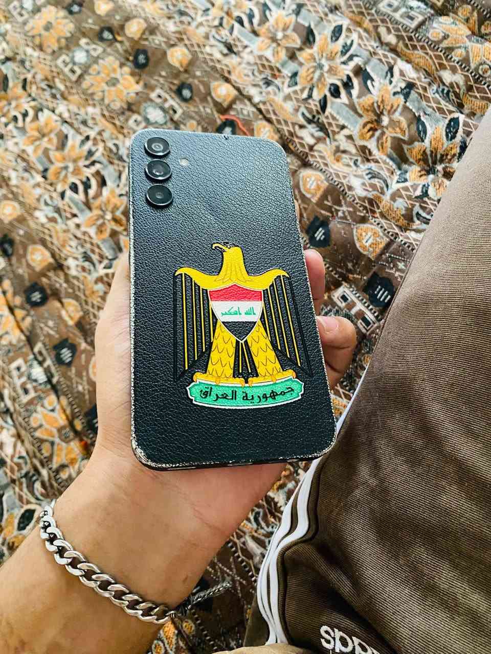 سلام عليكم
Galaxy A15 
ذاكره256   عشوائيه 8+8
نضافه100
بوبجي60 فريم 
الجهاز سلس وشرط 
للبيع 200 وبي مجال 
اتصل علا هذا الرقم ***********
