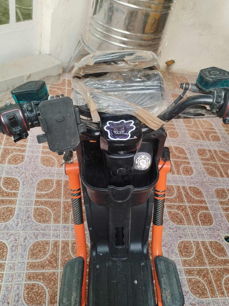 السلام عليكم دراجه شحن للبيع سعر 600 وبي مجال نتصل رقم الهاتف ***********
