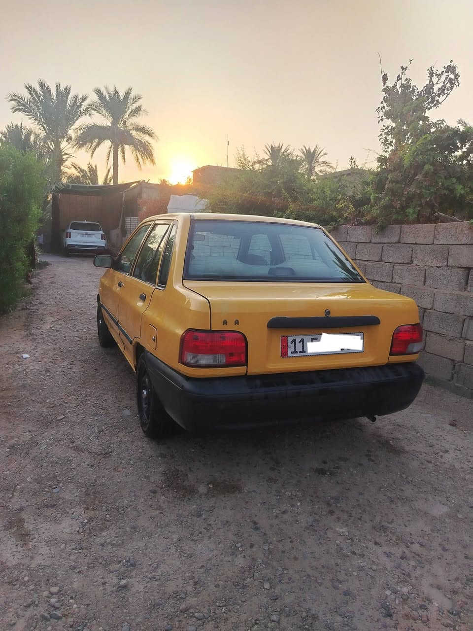 سلام عليكم سايبه 13 محرك مكفول من تبخير و تنقيص كير تبريد مكفول تخم تاير جديد بيه الشاصي الايسر مفطور و معمر السعر 23 بيه مجال الاستفسار ***********
