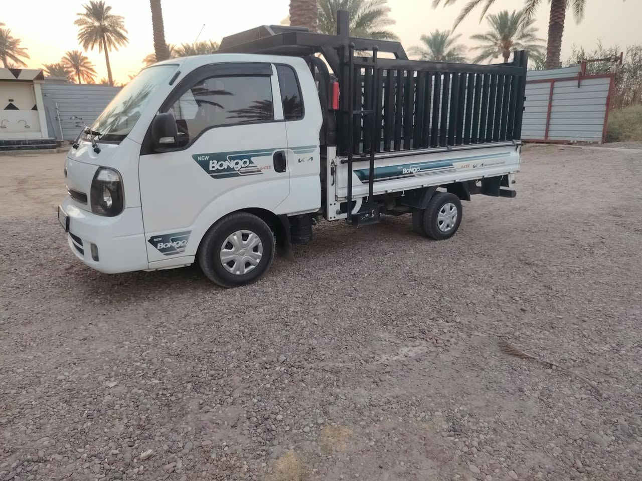 السلام عليكم كيا عموشه 2018 رقم بغداد انكليزي تحويل مباشر مكفوله ما عدا البنيد بارد محرك مكفول تبريد تدفئه تخم تاير دوشما جديده ب 123 وبيها مجال الموقع بغداد التاجي اخوان ملاحظه المحجر مو وياها ***********   ***********
