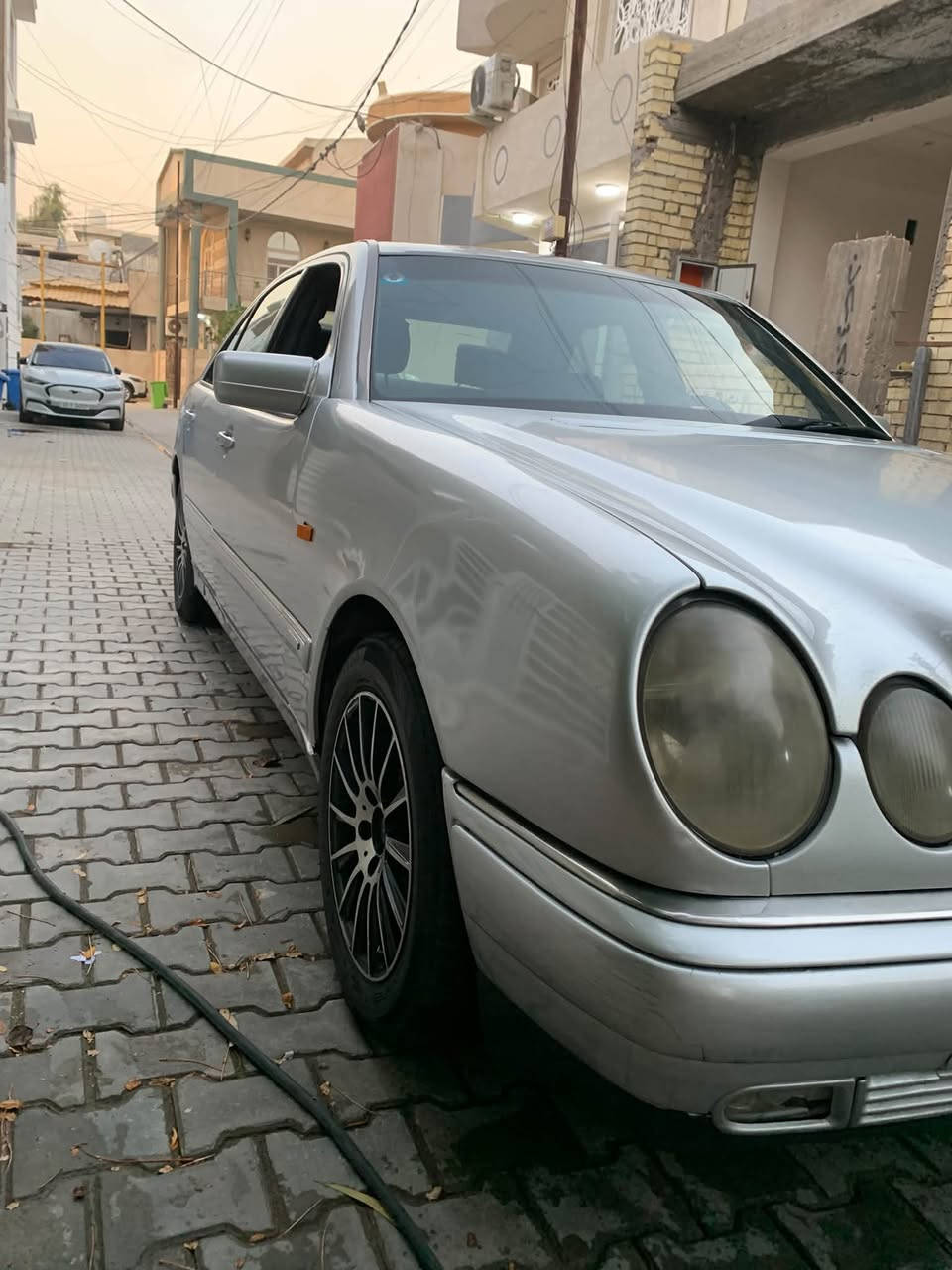 السلام عليكم مارسيدس موديل 96 مصبوخه عام كير مكينه ففتي ياباني تبريد عاطل السياره مشروع وطني سنويه 28 تحويل مباشر السعر 55وبيه مجال المكان بغداد الكريعات رقم الهاتف(***********)
