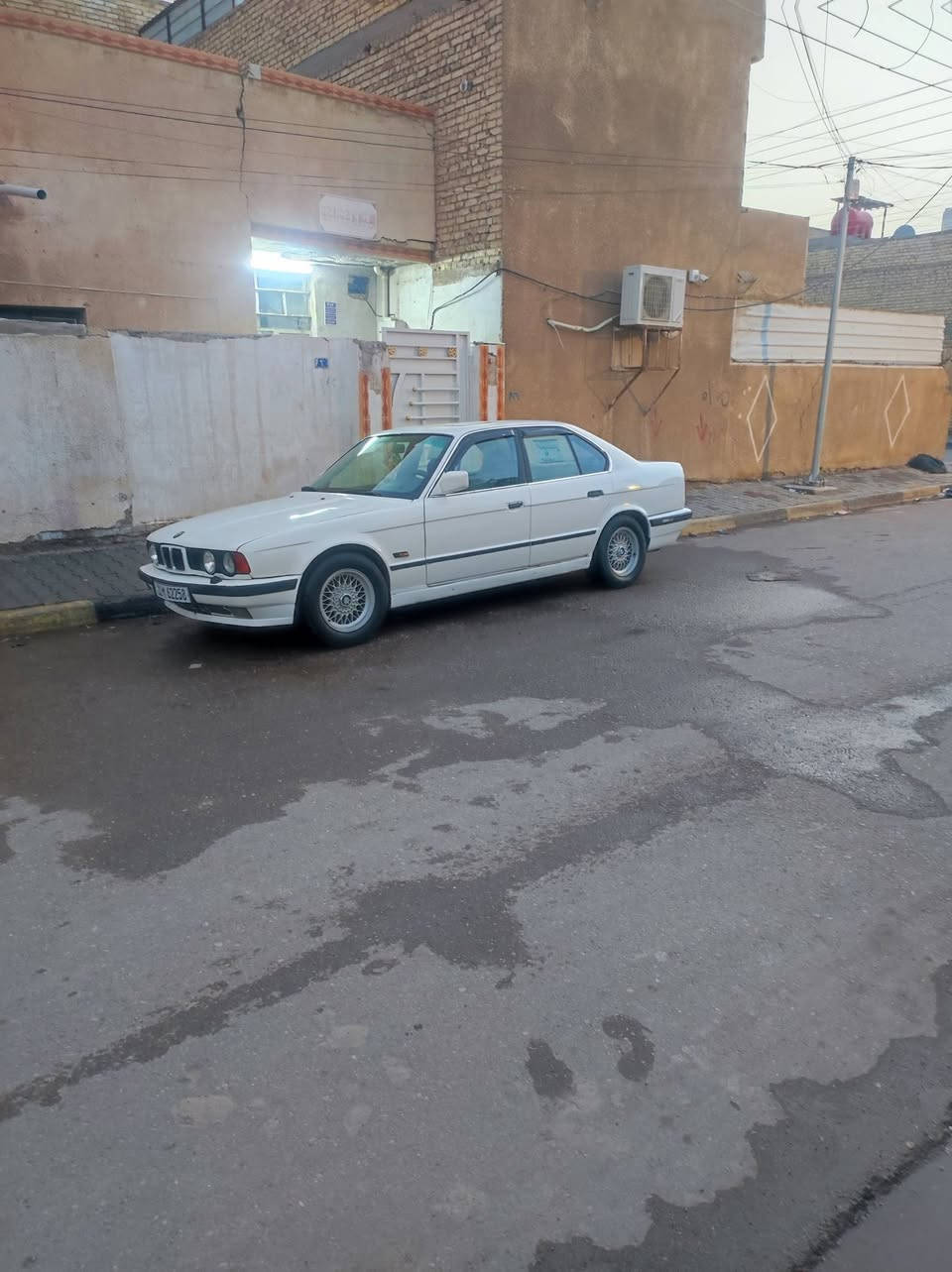 بي ام ٥٢٥ • ١٩٩٢ • جاهزة