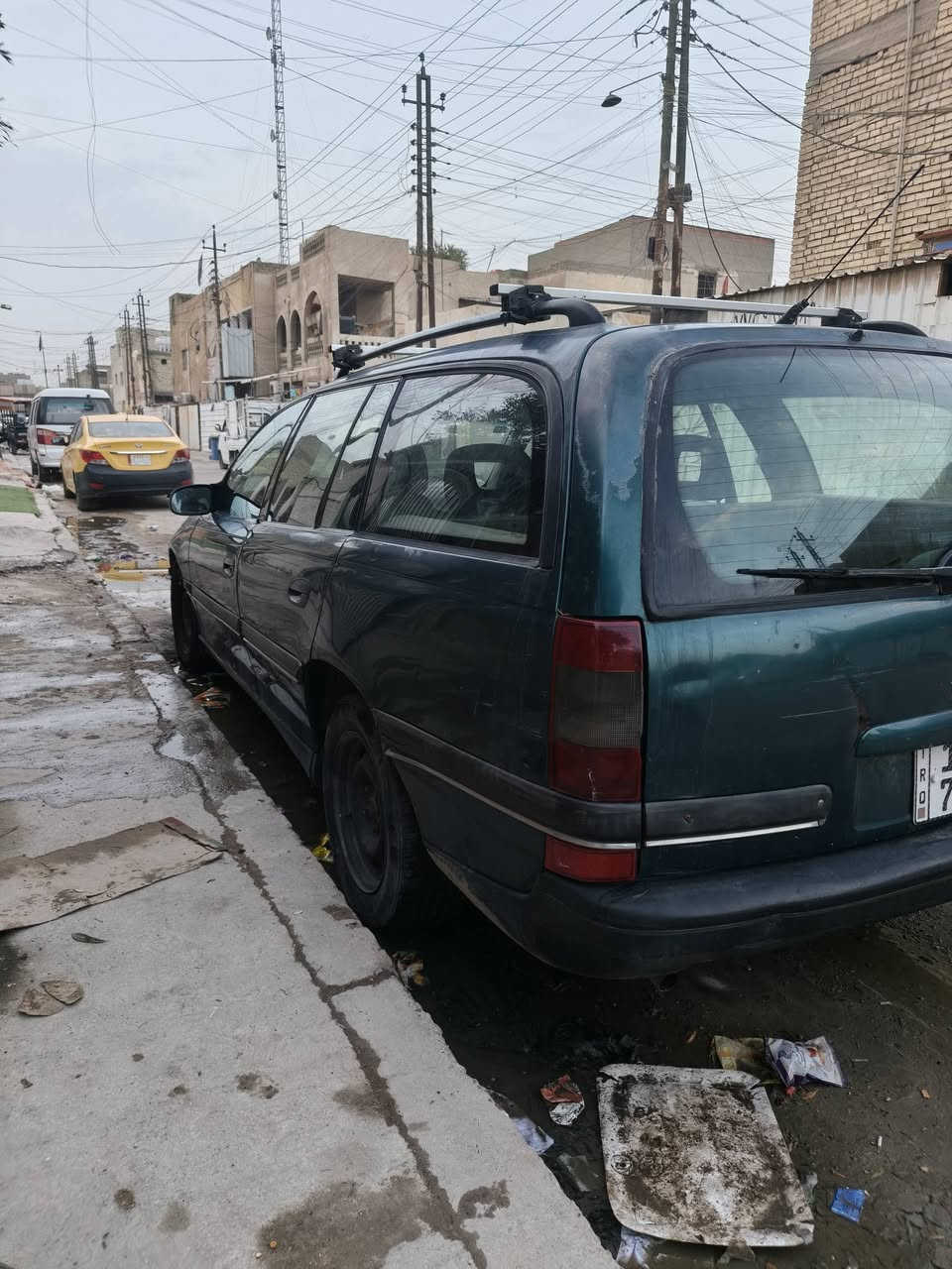 اوبل بزون • ١٩٩٥ • صدرها تعبان
