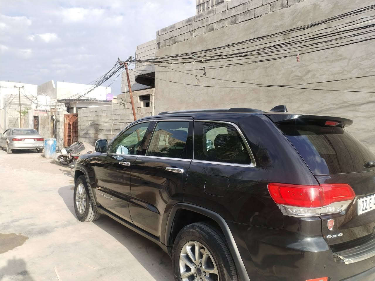سلام عليكم ورحمة الله وبركاته جمعه مباركه  جيب ١٦ أمريكي بيه جاملغ بيه رش بدون داخل مكينه جديده كير جديده ع شرط رقم أربيل بسمنه ***********
