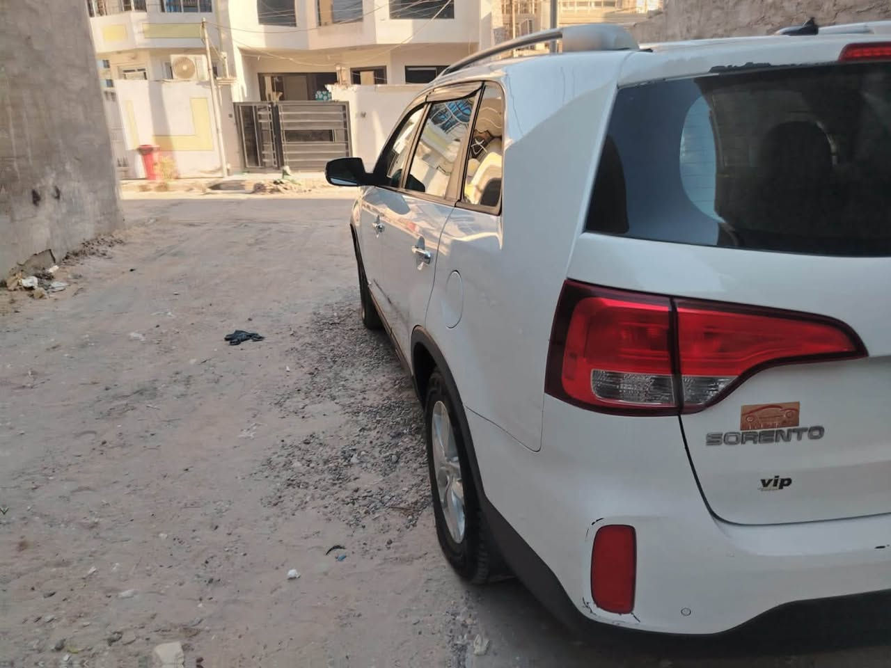 سورنتو ٢٠١٤ بغداد أمريكي  داخل صاج تبريد قطعتين صبغ جاملغ الأمامي الصدر بدون داخل وذيل الجامعة فقط ٥ راكب مكينه وكير وصدر وتبريد تخم تاير جديد مكينه ٤ سرندر داخل على البلاد صاج بيع أو مراوس العنوان بغداد حي الجهاد السعر ١٢٨ وبيهه حك جيتك سعر مناسب  ***********
