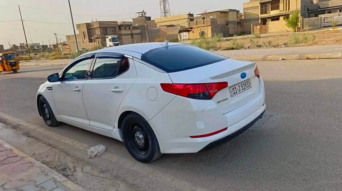 اوبتما • ٢٠١١ • مكينه ٢٤٠٠