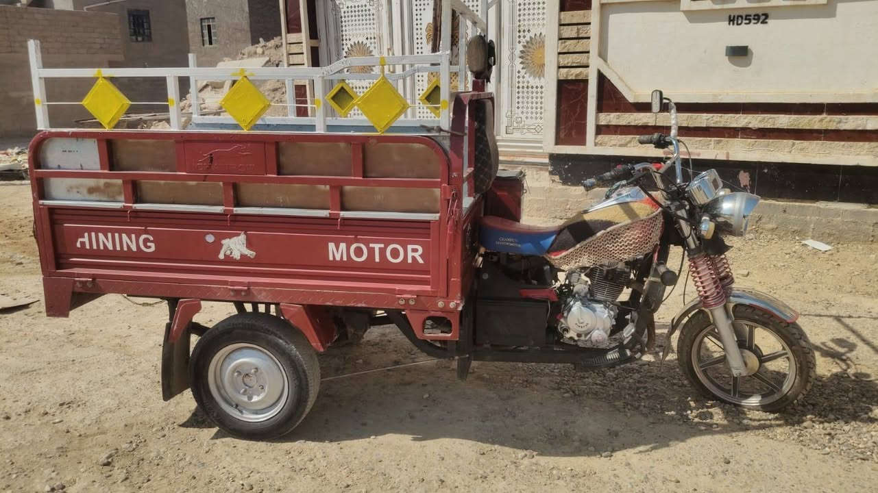 السلام عليكم للبيع ستوته موديل 23 فحل رقم سنويه مليونين 700) ***********
