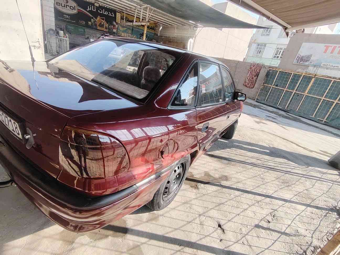 سياره استرا موديل93حجم16قايش عريض سياره نظيفه جدا كولشي مابي شرط بدون ضربه سنويه مشروع وطني لل 2029 بي دفتر بنزين كهربائية كلها شغال تخم صدر جديد سعر 37وبي مجال بسيط عنوان كركوك رقم هاتف *********** كركوك, العراق
