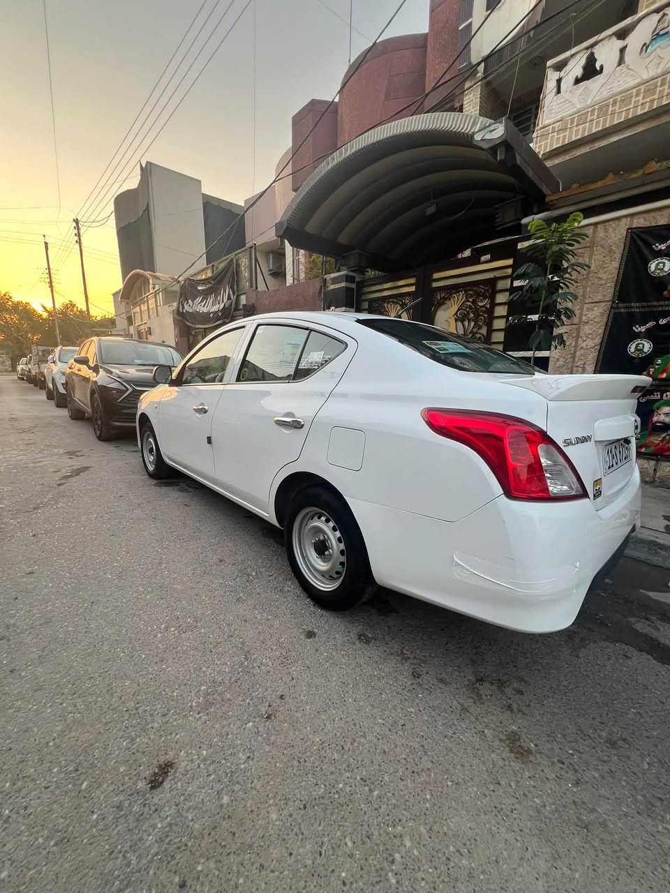 نيسان سني هندي ماشيه ٦٧ سياره بسمي رقم بغداد نكليزي تحويل ثاني يوم سياره جديده ومال بيت بيها بارد البابين والبقبه كله مكفول كير مكينه سياره خير من الله مديل٢٠٢٢     مكاني بغداد لحريه *********** بس وتساب
