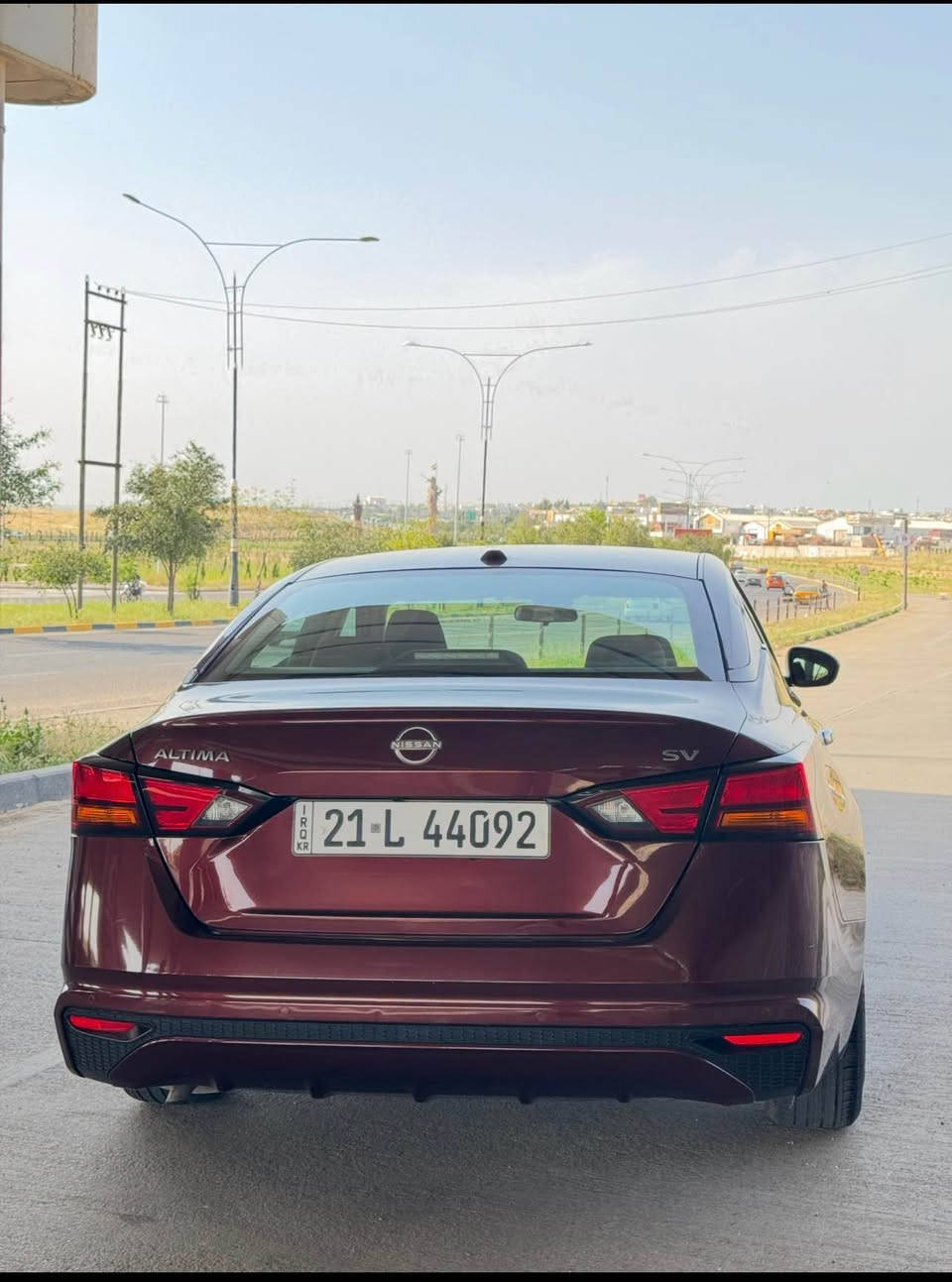نيسان التيماSv2023 (الشكل الجديد)
موديل : 2023
الصنف :SV
سعه المحرك : 2500 cc

الوارد امريكي 
 * سونار ورقم شاصي موجود
حادث سياره بابین  بدون دواخل 
رقم السياره سليمانيه جديد لحد ٢٠٣٠

اللون الخارجي : كرزي
اللون الداخلي : اسود مخمل

قراءة العداد :60 الف ميل
السعر:160$بيه مجال 

المواصفات:
• بصمه تشغيل
,بصمة أبواب 
، تشغيل عن بعد 
•شاشه 
•كامره  خلفية 
•تحديد مسار 
•رادار امامي
•رادار خلفي للوقوف المفاجئ 
، رادار جانبي 
• تحكم ستيرن
•مثبت سرعه
• بلوتوث  
•حجر بيئه بلادي
جميع المواصفات موضحه بالصور
 رقم شاصي 1N4BL4DV7PN325339
للاستفسار (***********
 موقع السياره : كركوك كركوك, العراق

