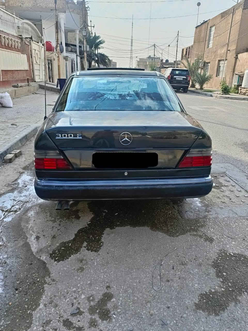 السلام عليكم البيع مارسدس دب 300 موديل 1993 رقم بغداد انكليزي بسمي سياره جاهزه مكينه كير حداديه تخم تأير تبريد مكينه بلاديه سياره بيه كص قماره فقط سياره مكفول من نقل جثه سياره فول فتحي كشنات كهرباي جلد   الهاتف *********** مكاني نجف
