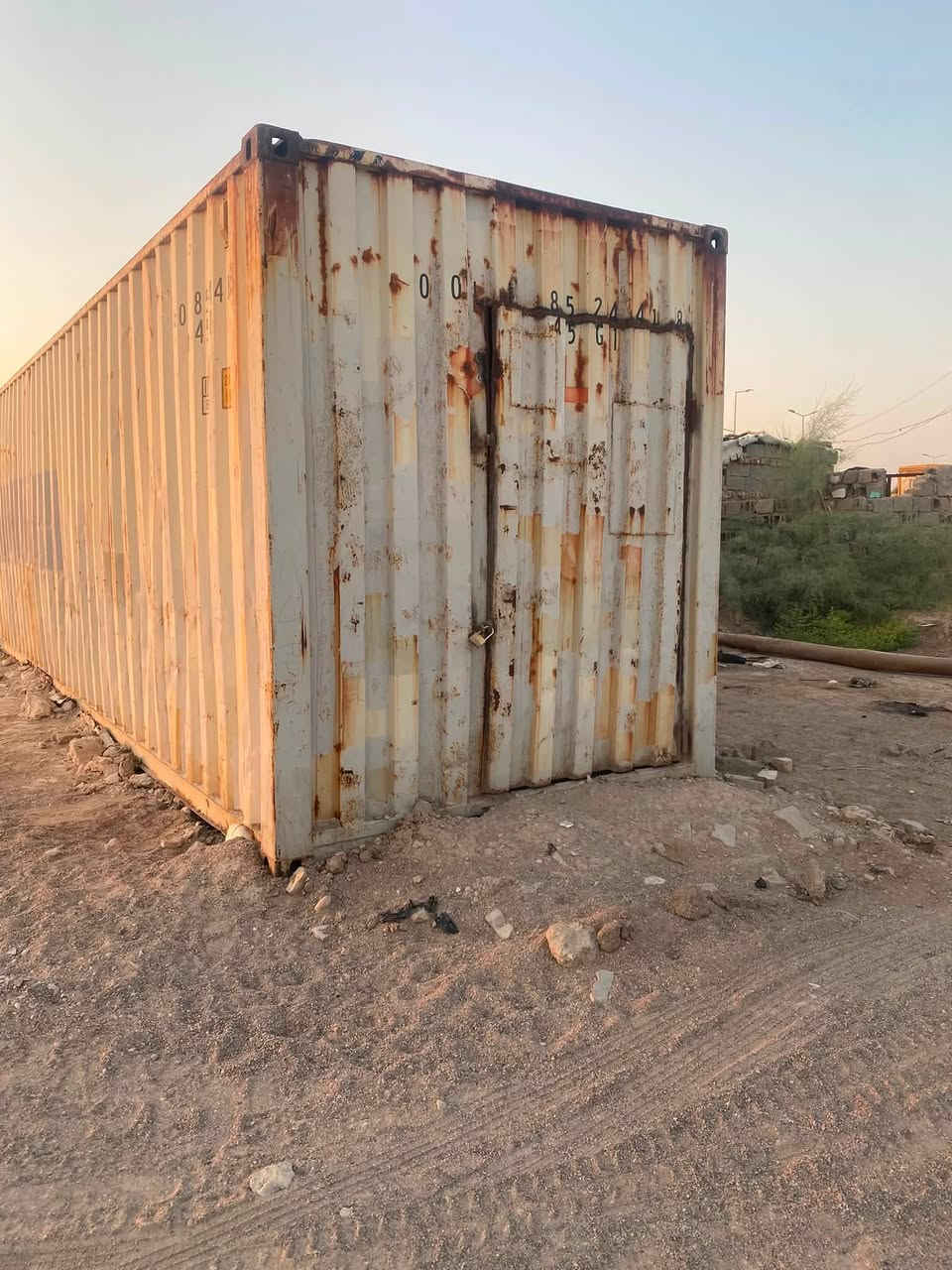حاويه للبيع مكان الكوت ‭
‭***********‬
