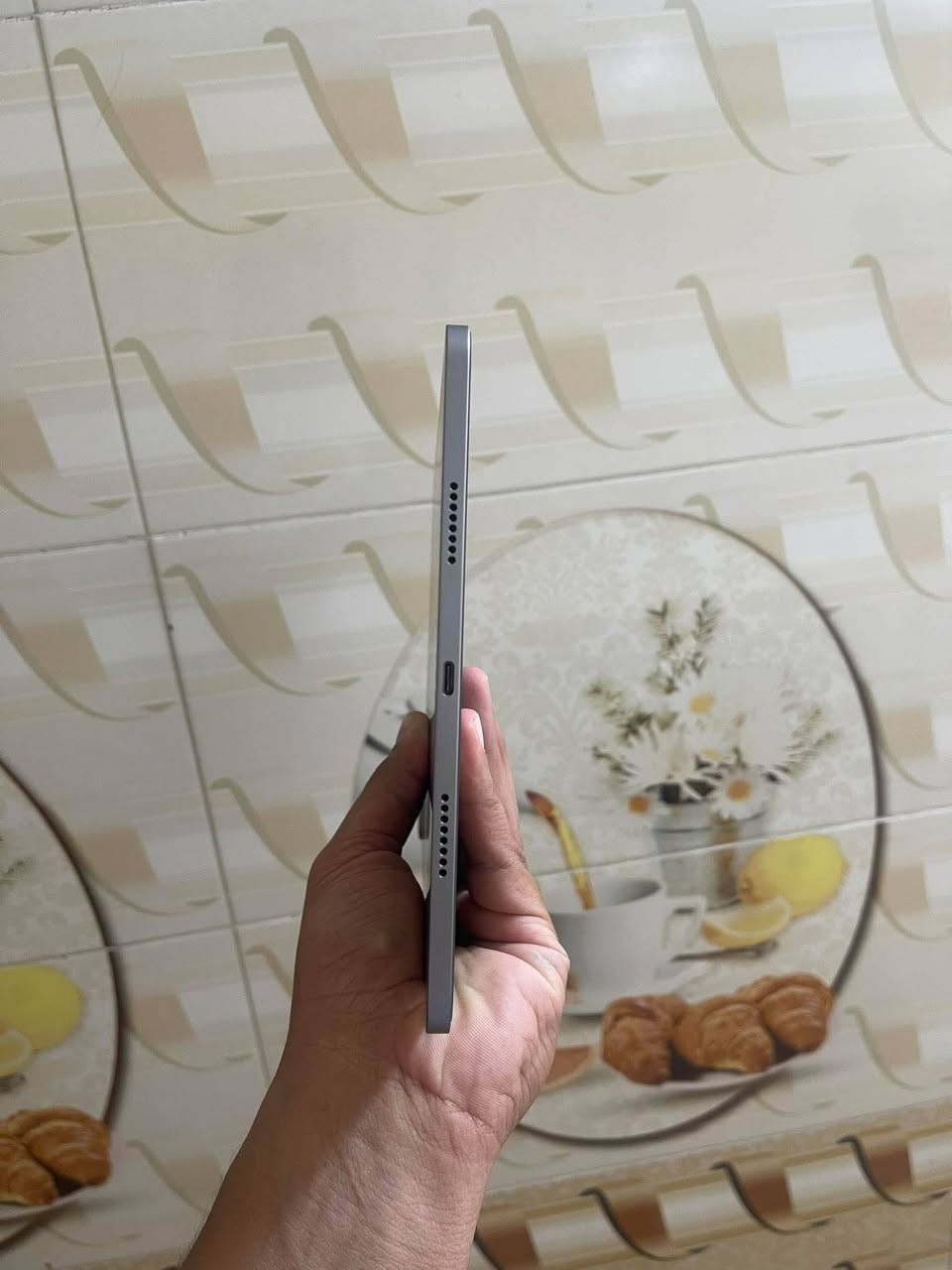 البيع ايباد11بروm2 شخط مابي ذاكرته 128بطاريه91
