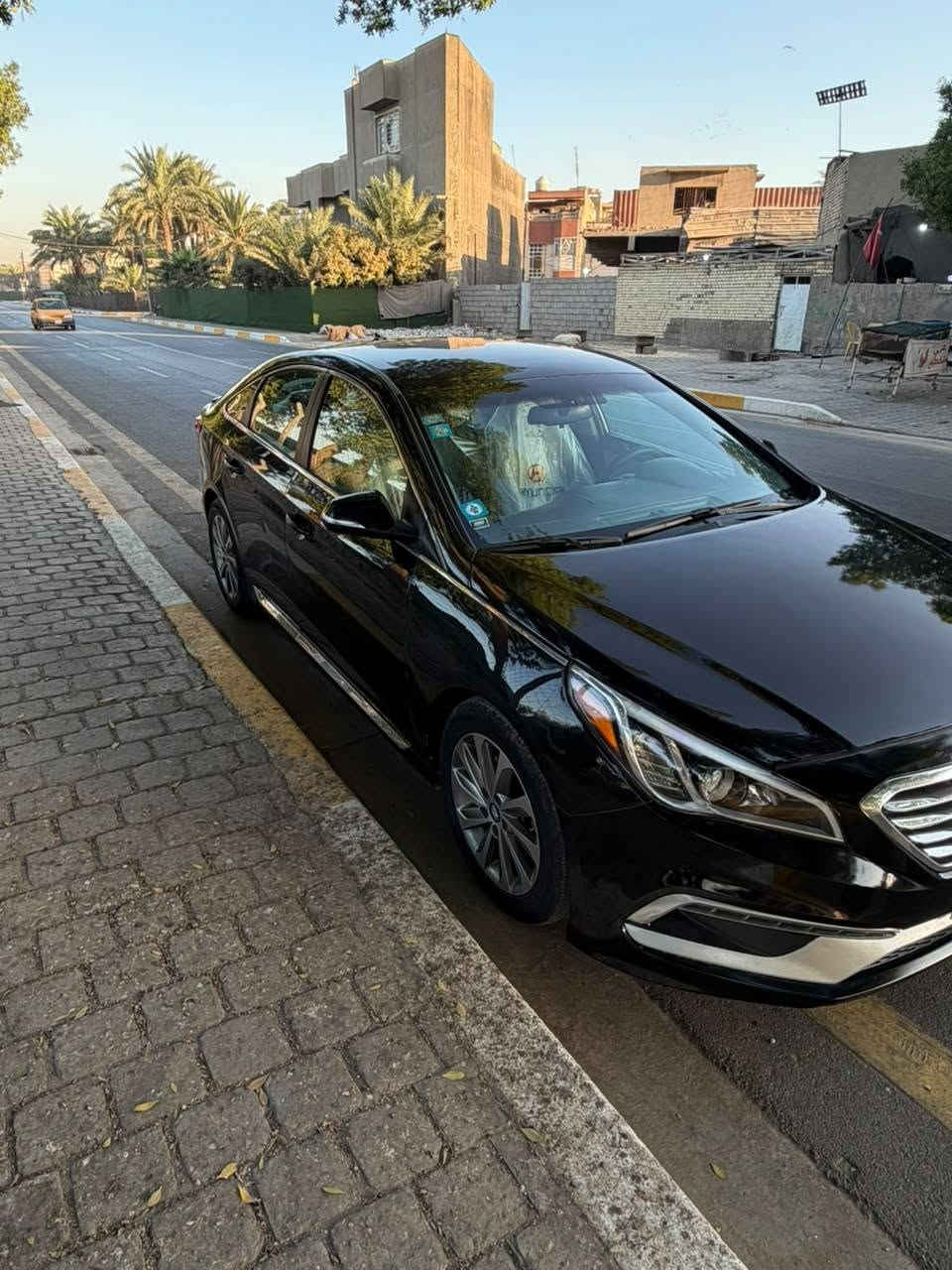سوناتا سبورت2017 وارد امريكي
حادثه  بنيد بدون دواخل وجاملغ خلفي والصندوق مبدل بلادي نفس اللون
الموصفات
1-كشن كهرباء
2-شاشة  كبيرة
3-كروس سرعة
4-اشاير بلمري
5-دراف مود 3وضعيات قياده
6-لايت زنون عالي ناصي
7-دبل كزوز
السيارة كير ومكينه خير من الله ترايك للبصرة  مكينة 2400 gdiلا تنقيص ولا تبخير  ماشية82الف ميل بأسمي السيارة 
 تحويل ثاني يوم مكاني بغداد الامين
سعر السيارة 105وبيه مجال بسيط  للستفسار *********** بغداد, العراق
