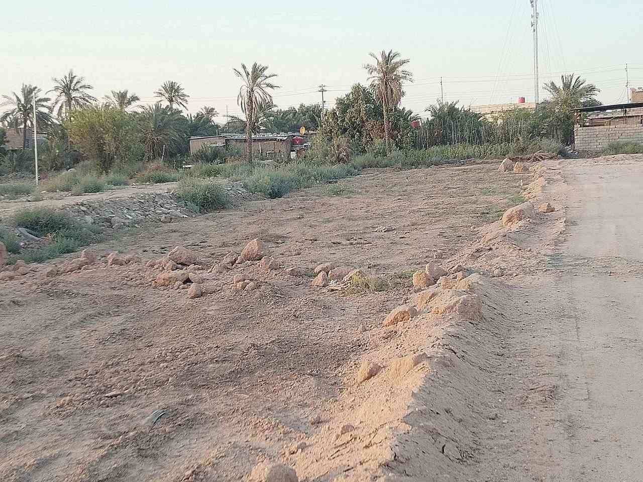 سلام عليكم للاستفسار ***********
قطع اراضي للبيع المساحه 200متر

وقف سني مسجل 

عرض الشارع10متر

جميع الخدمات متوفر 

العنوان ابي الخصسب جامع الشهيد الروميه

السعر19مليون 

للاستفسار ***********
