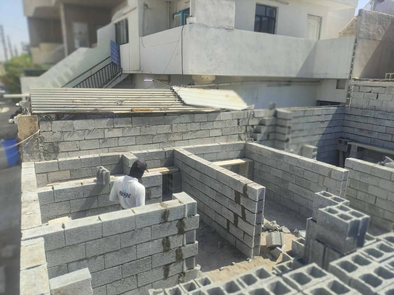 اسطه بناء متفرق حالين شقل هندسي جدام العين
للتواصل ***********
اسطه مسعود
