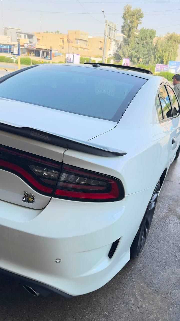 جارجر سكات باك خليجي هارلم 2021 مغلفةppf بالكامل محرك 6400 ماشية 35 الف كيلوا فقط داخل احمر رادار امامي جانبي كشن خزن فووووول اعلى فئة سعرها 340 ومجال مكانها الموصل رقمها اربيل ***********
