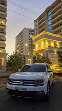 Volkswagen Atlas 2018 محرك V6 مواصفات SE بانوراما شاشة كبيرة الحجم  را...