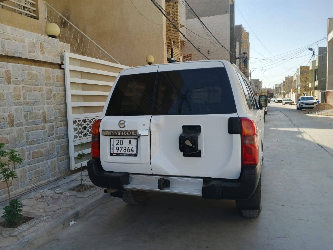 نيسان باترول موديل 2008
رقم ديالى بسمي سنويه جديه
مكينه 4500 بخاخ 
مكينه كير لوكير شاصي اكسنات كفاله
تخم تاير جديد 
دوشمه جديد
كهربائيات كله شغاله
تبريد ثلج
لوكير شغال
السعر 135
***********
