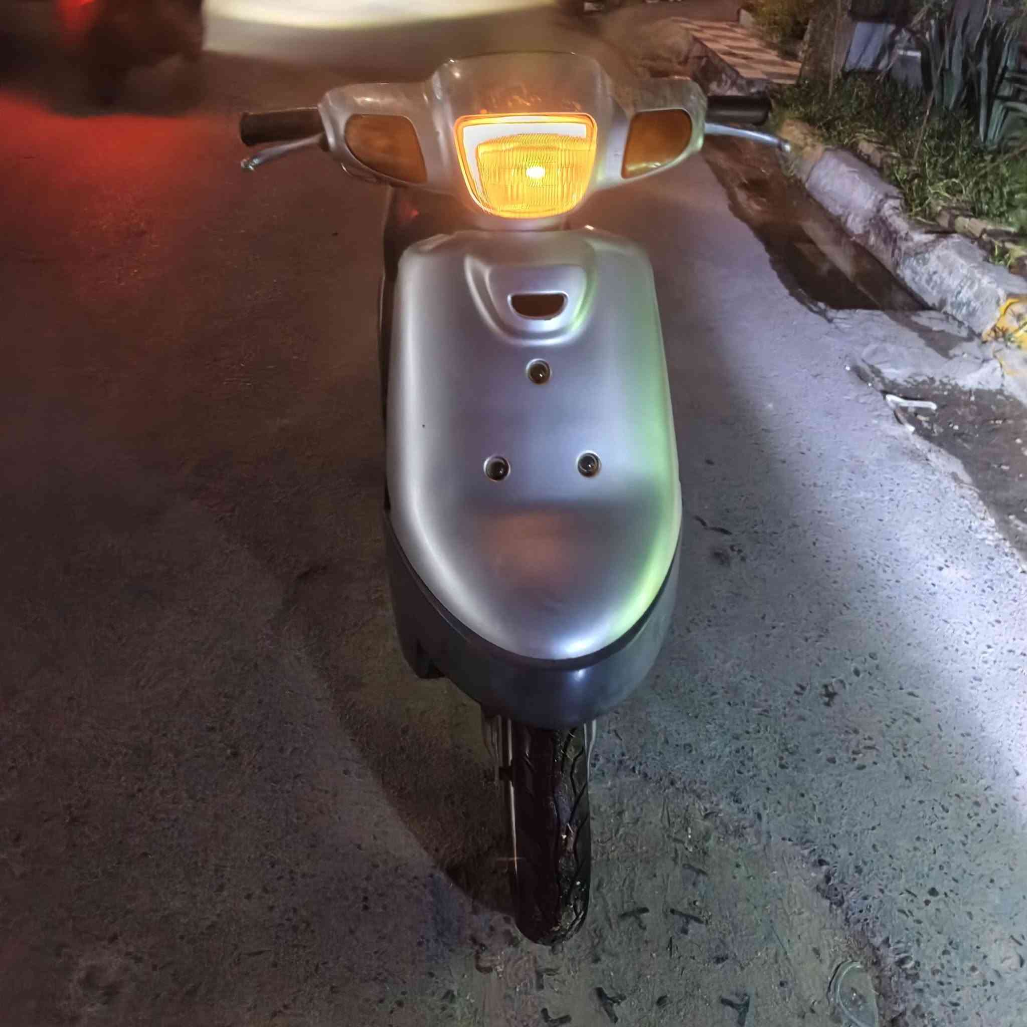 سلام عليكم دراجه نضيفه للبيع مكينه ناعمه لا صوت كير ولا صوت روله السعر 280 وبيهه مجال قليل وهاذا رقمي للاستفسار *********** مكاني كربلاء حي العامل
