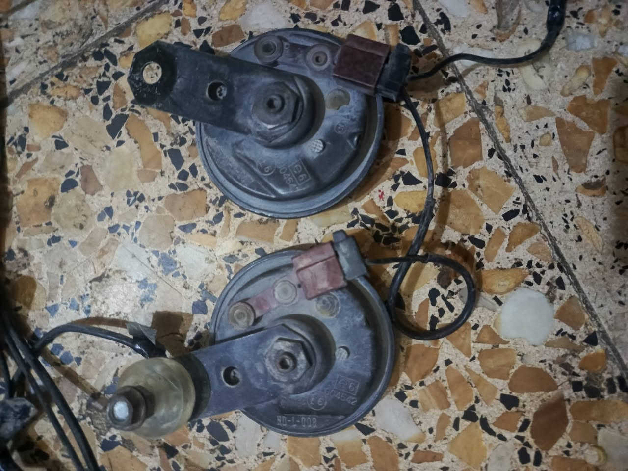 هورن • فيشة حمره • نجف