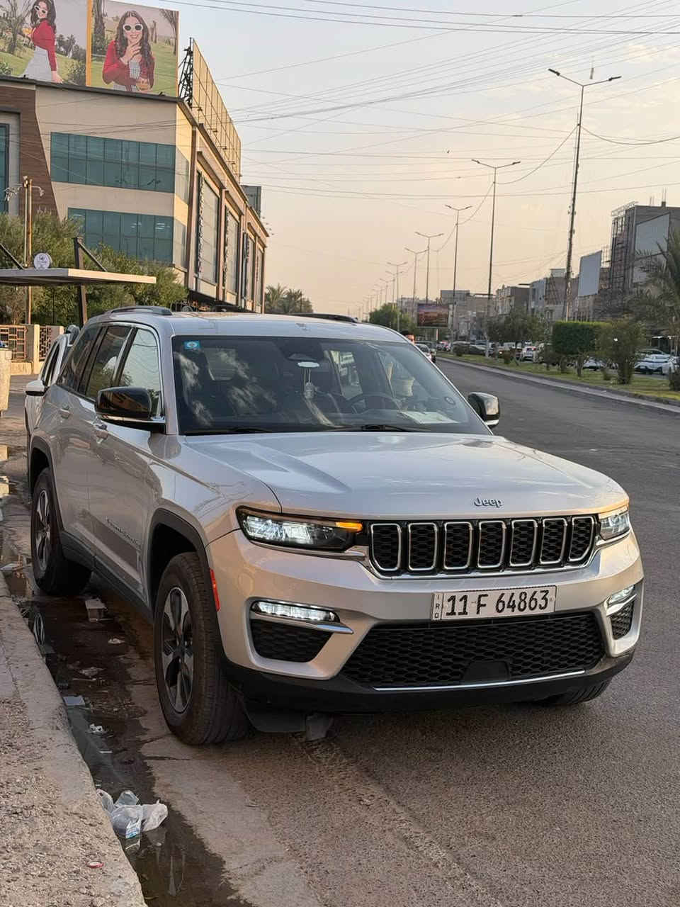 سلام عليكم حبايب عدي جيب فول مواصفات سيارة نضيفه كلش سعرها 3 شداد وبيها مجال للطيبين وبيها حادث بسيط الي عاجبه يستفسر يتصل برقم *********** مكاني مجمع الود السكني
