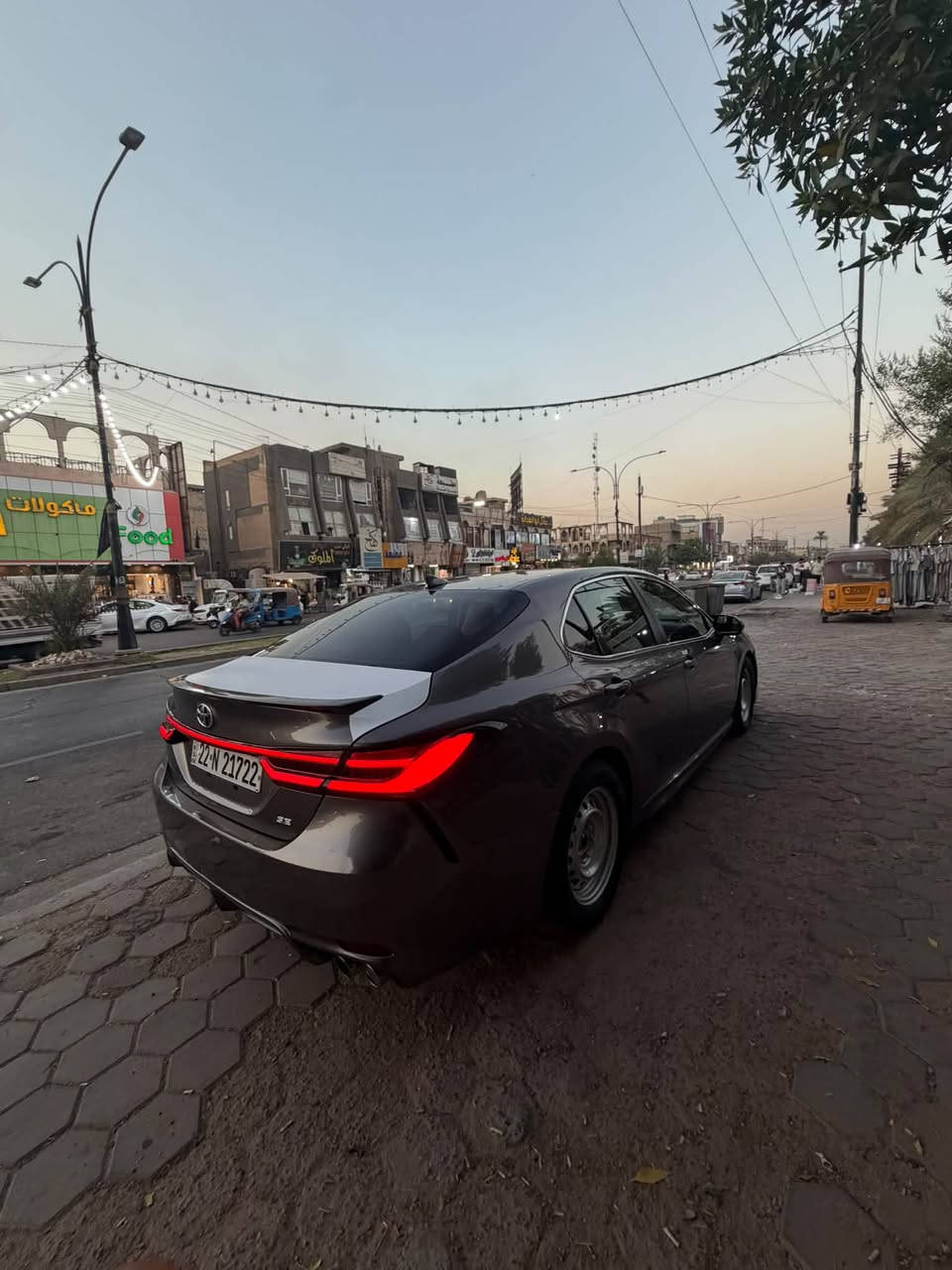 سلام عليكم البيع موديل 2024 رقم ربيل بسمي ماشيه 30 الف جديد سياره حيل حادث موجود بل صور بيه 4 قطع صبغ بكان الغزليه وسعر 155 بيه مجال لطيبين رقم *********** تحياتي لجميع
