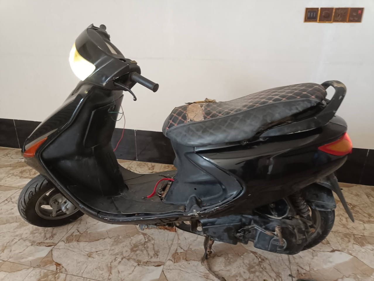 فراشة جاهزة نظيفه السعر 350 وبي مجال  محاويل حي مشتل 
عالي ناصي زنون اشاير بريك كله شغال كيجات 

دبلات شغاله تايرات

نكره سلف وهندر 

نقص باتري 

السعر 350 
مكاني محاويل حي مشتل
***********

