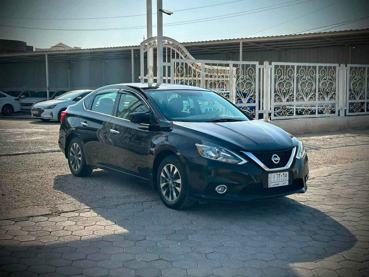 نيسان سنترا 2019 أسود 🖤
📍. 

للبيع نيسان سنترا موديل 2019، لون أسود،
المواصفات:

* ناقل حركة أوتوماتيك.
* شاشة لمس.
* كاميرا خلفية.
* تحكم بالمقود.

الممشى: 100 مايل
السيارة جاهزة للاستخدام، والفحص خير دليل.

📍 عنوان:
الأنبار - الرمادي - .

📞 للاستفسار :

***********
