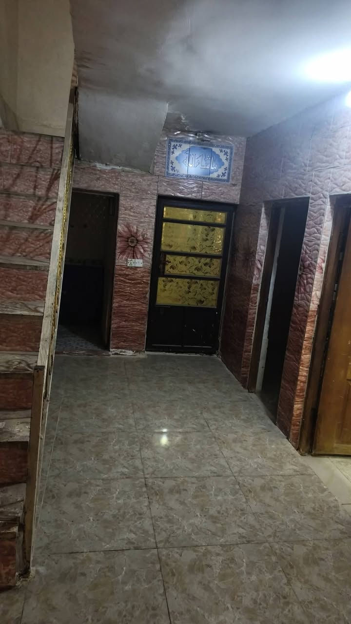 بيت للإيجار • ٥٠م • قرب مستوصف التحدي