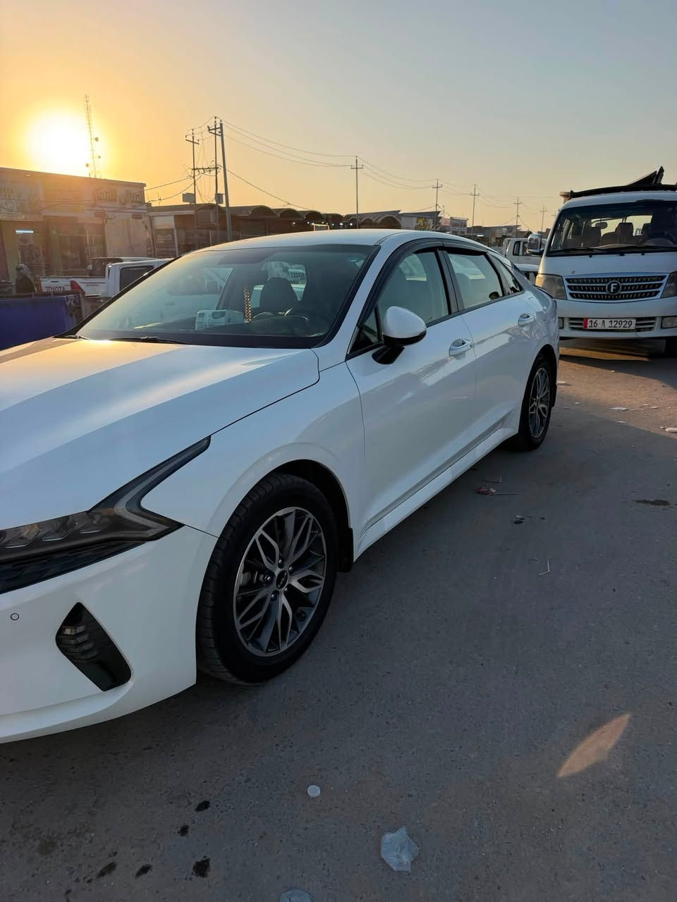 السلام عليكم
Kia K5

2023 

خليجي كفاله

رقم اربيل باسمي 

بصمه + بصمه ابواب

محرك 2000 دوش

كرسي كهرباء

كراسي جلد

شاشه 

كامره خلفيه

حساسات

هندربيك بصمه

انضمه قياده 

ماشيه ١٣٥ الف 

تحكمات ستيرن جهيتن

اوتو هولد

تبريد بيانو

شاشه اعطال 

تبريد قطعتين

لايت زينون اربع عدسات

مانع انزلاق

اشاير بالمري

جنطه ذكيه

بك لايت لد

***********
