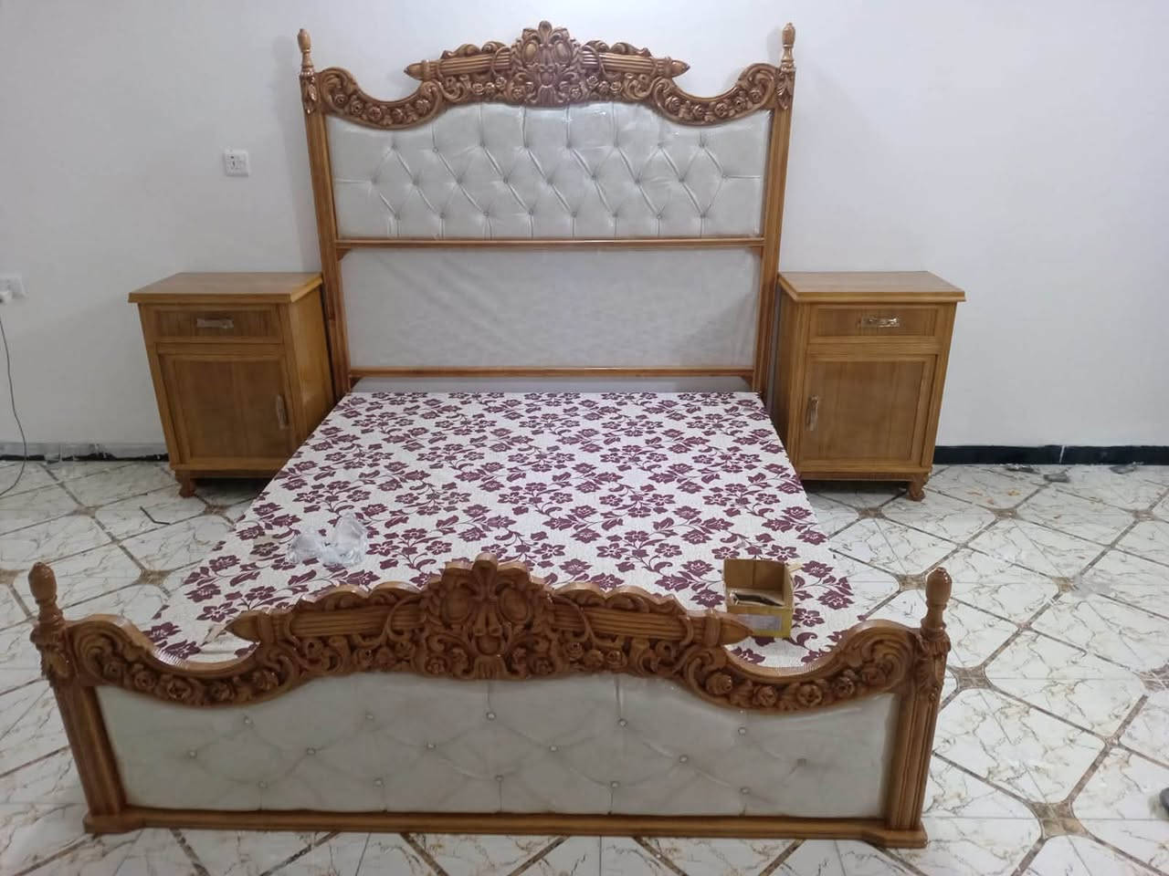 غرفة صاج داخل وخارج جديدة السعر مليون ونص 4قطع للأستفسار ***********
