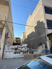 أرض تجارية • ١٠٠م • قرب اسواق نمبر وان