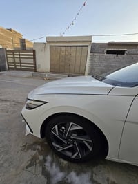 النترا ٢٠٢٥ • فتحة • كاميرا