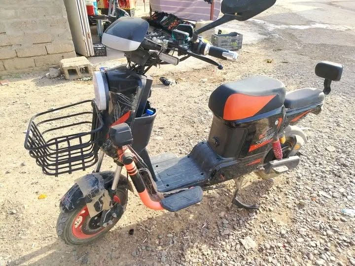 ماطور شحن للبيع مستخدم شي قليل وضع شركة نضام بك للتواصل ***********

السعر 400 وبي مجال
