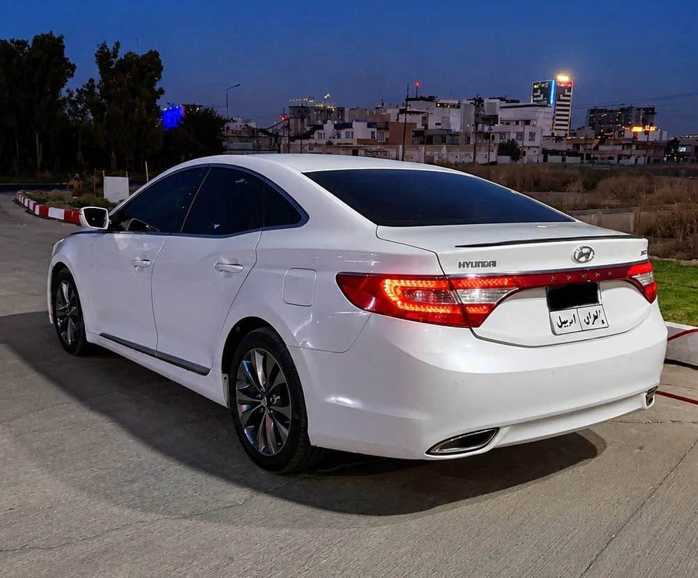 هونداي ازيرا للبيع مديل ٢٠١٢ خليجي
محرك ٦ سلندر ما مفتوح
سيارة فول مواصفات بس بدون فتحة
كير محرك تبريد حدادية جديد
قطعتين بي صبغ بدون دواخل
رقم اربيل سنوية ساقطة شرط تحويل
سعر ١٠٥ ورقه و مجال قليل مكان السيارة اربيل
واتساب *********** أربيل, العراق
