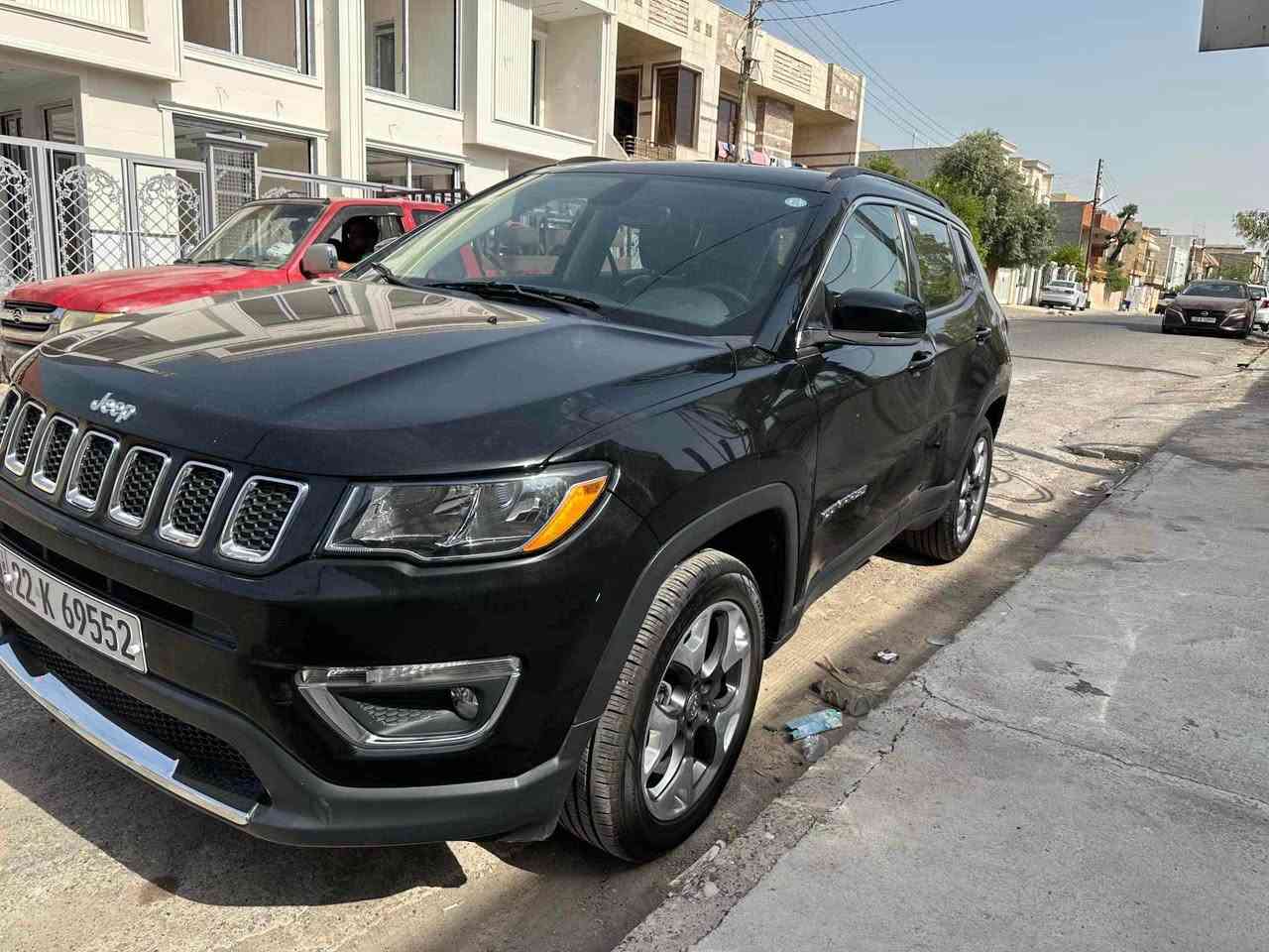 Jeep compass 2020 
      
مواسفات LIMTED 
جلد و شاشە گەورە دبل ئەکسل 
سێ پارچەی پشت سبوغ 
کەمەک ناو سندوق 
بێ ئێڕباگ 
مەکینە کەپس V4,2.4 
ڕۆیشتن تەنها 52 هەزار کم 
ڕەقەم و سەنەوی نوێیە 

نرخ / ١٣٠$
*********** أربيل, العراق
