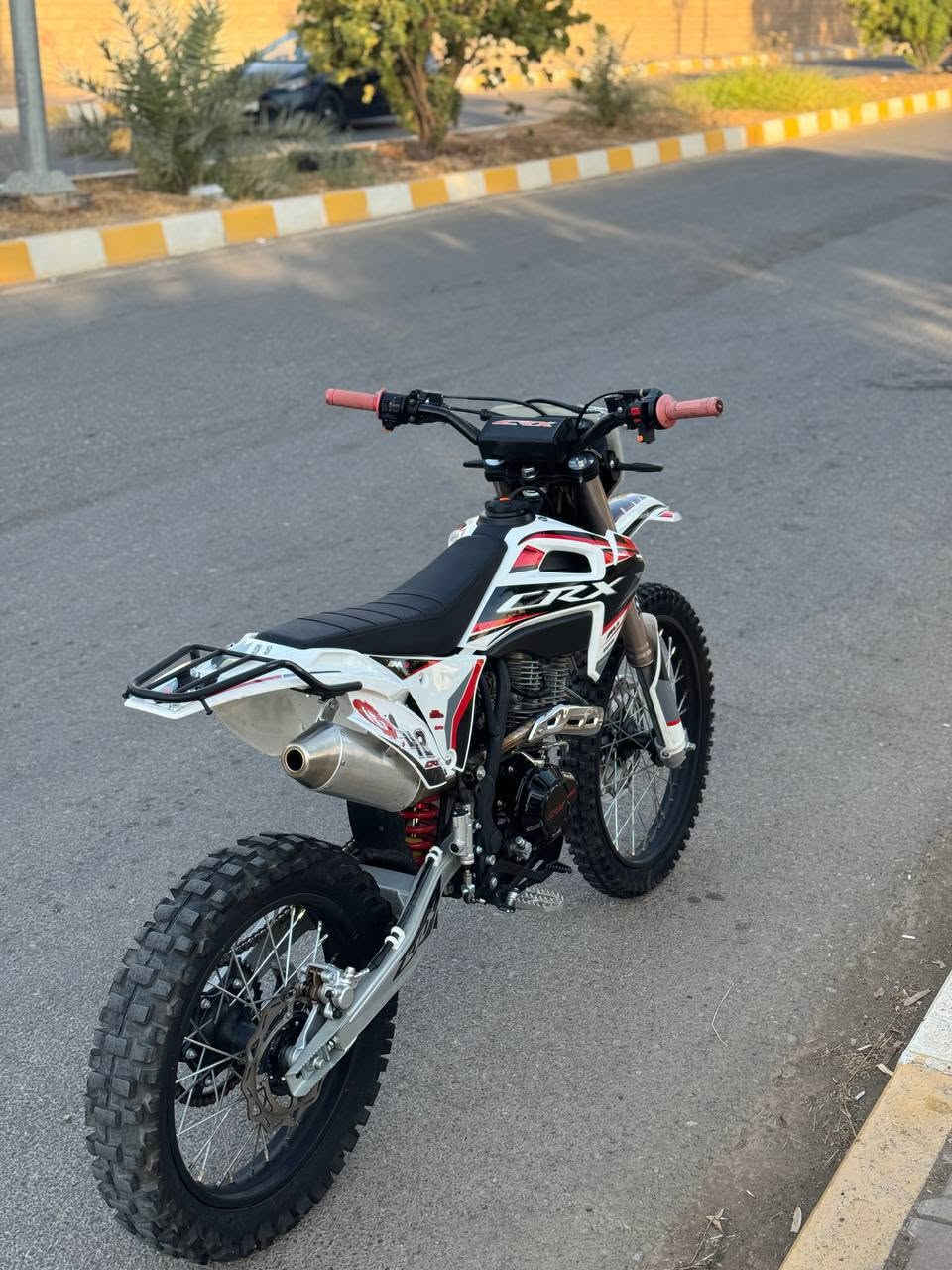 للبيع قفاز CRX
محرك على وضع الشركة 

محرك CC 350

اوراق موجود 

كهربائيات شغال 

دراجة على وضع الشركة 

ماشي 2500 كيلو متر 

مكان ناحية السعدية الجبل 

خاص ماجاوب

الاتصال (***********)
