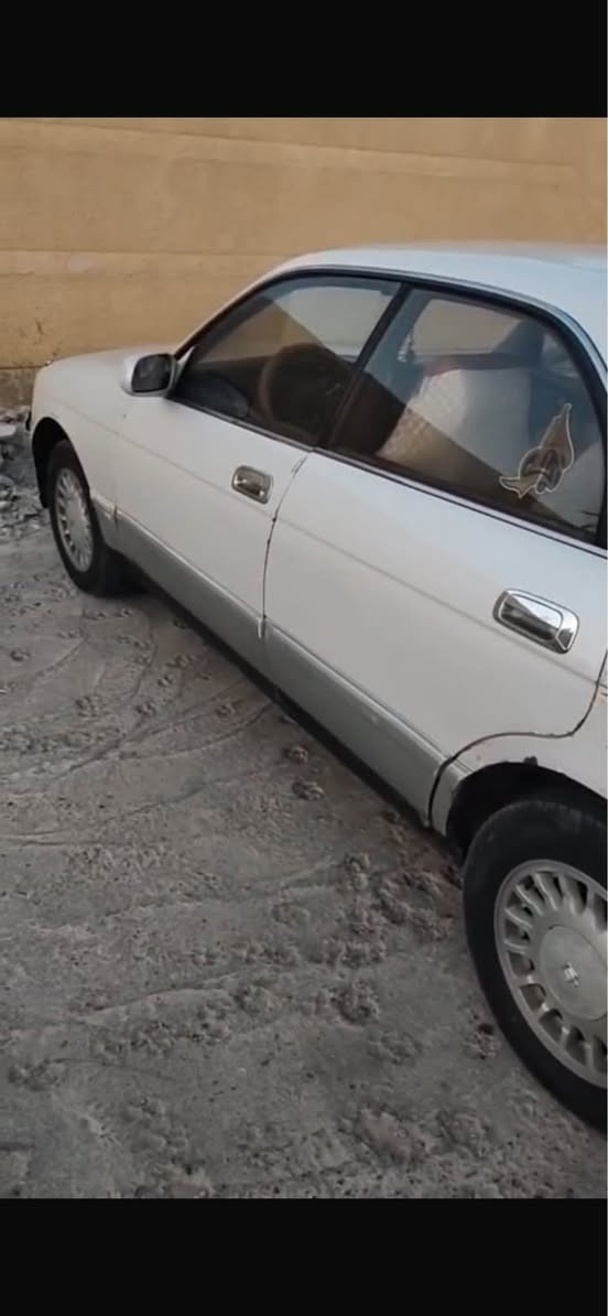 السلام عليكم (مكلف بلنشر) 
بطه للبيع سياره جاهزه نضيفه 
رقم انكليزي بسمي تحويل ثاني يوم
مكينه وكير كفاله 
كفاله كصه ونقل 
حداديه جديده 
تايرات نضاف 
سياره مال جناي نضيفه ومرتبه 
بيها طخات بديها شوف العين 
تبريد عطلان 
السعر 50 وبيها مجال للشراي 
التواصل ( ***********)
0️⃣7️⃣7️⃣3️⃣2️⃣2️⃣4️⃣4️⃣6️⃣5️⃣7️⃣ Singapore
