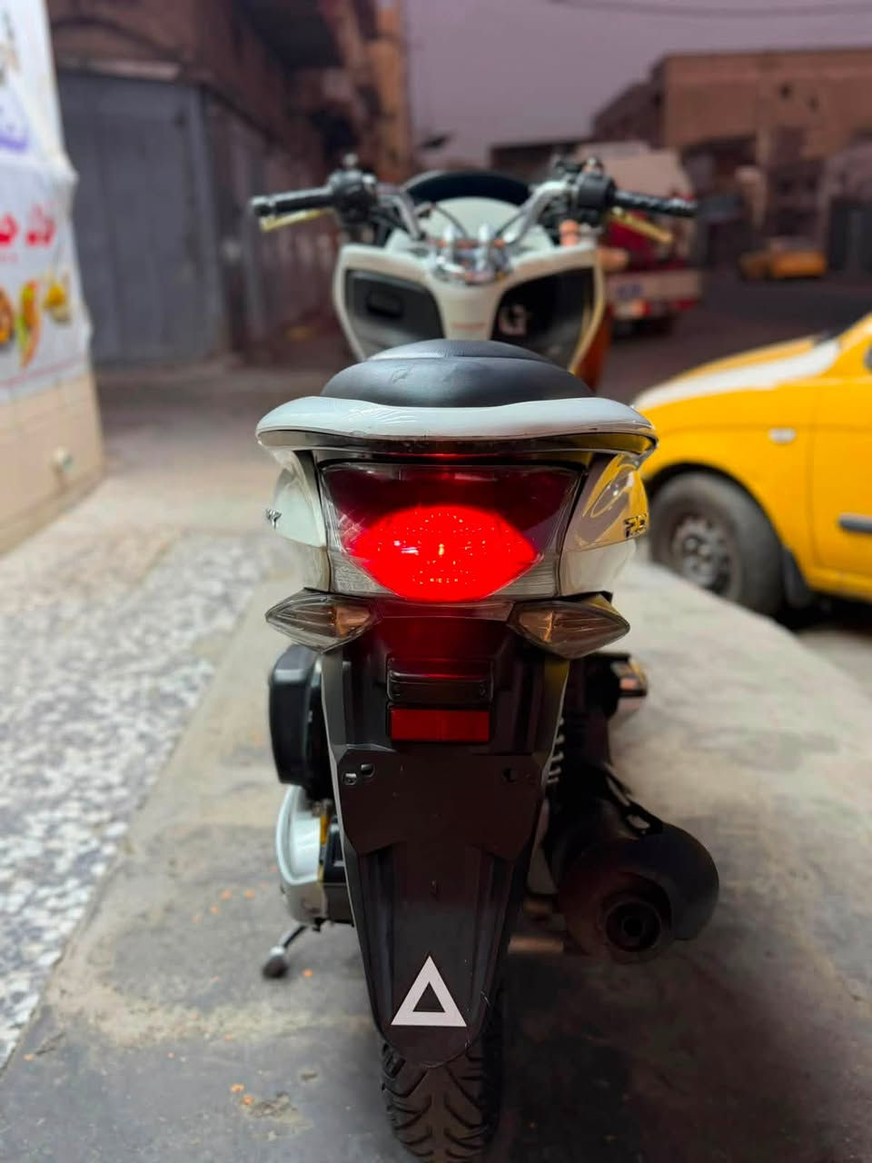 سلام عليكم....
دراجة (PSX)...(جيل الاول)  
🛵للبيع  ماشيه 6 الف حقيقي مامتعوبه
دراجة شلعه معدل كهربائيات كلهه شغاله 
دراجة جديده  بلادية
أي نقص مابيهة دراجه مكفوله كفاله عامه بشرط علفحص اذا برغي مفتوح ترجع دراجة مال جناي 
جيب فيتر وتعال افحص مستعجل على بيعتهه السعر مليون و300
العنوان بغداد  الكرخ  الاستفسار الاتصال على الرقم 📞***********
