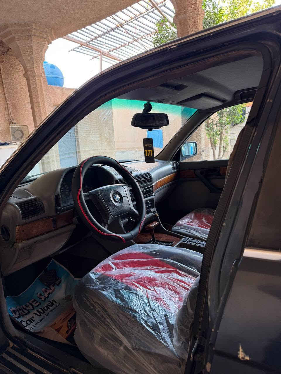 سلام عليكم ورحمه الله وبركاته سياره BMW 1993    735  اوتوماتيك  رقم نينوى دولي سنويه 29  مكينه كير صدر تخم تاير كلها جديد منضومه تبريد جديده كمبريسر جديد سياره حلوه  دبل ايرباك جوم كهرباء ارضيه جلد مغلفه جديد   تبريد ثلج باور مي مسجل غرفه نضيفه سياره حلوه وبلاديه كهربائيات شغاله كيج بانزين طوافه جديد  هورن كصه نعومه حلوه للبيع او مراوس حسب القناعه العنوان تكريت  ***********
