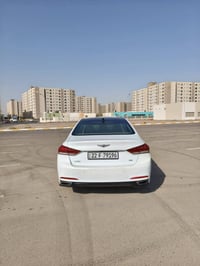 للبيع جي ٨٠ حجم المحرك ٦ سلندر نوع وارد امريكي حادث خفيف سياره جديده و...